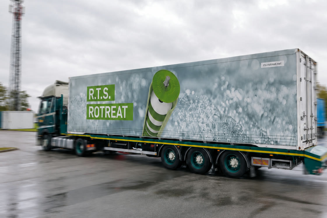R.T.S. ROTREAT truck with mobile container system